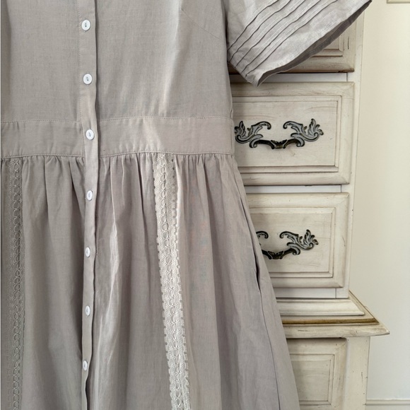 Vici Light Gray Midi Dress - Picture 4 of 6